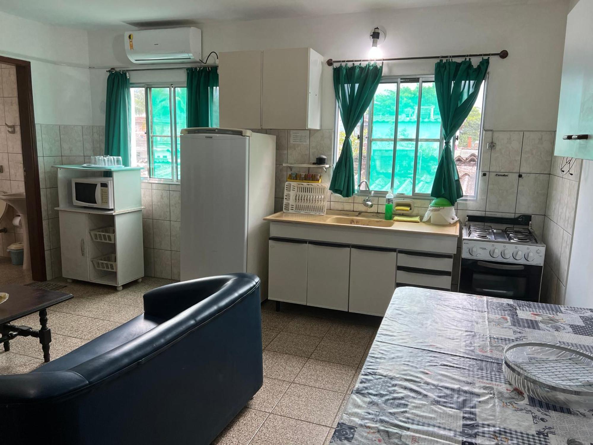 Aptos Familia Com Ar Condicionado Ubatuba Praia Pereque Acu エクステリア 写真