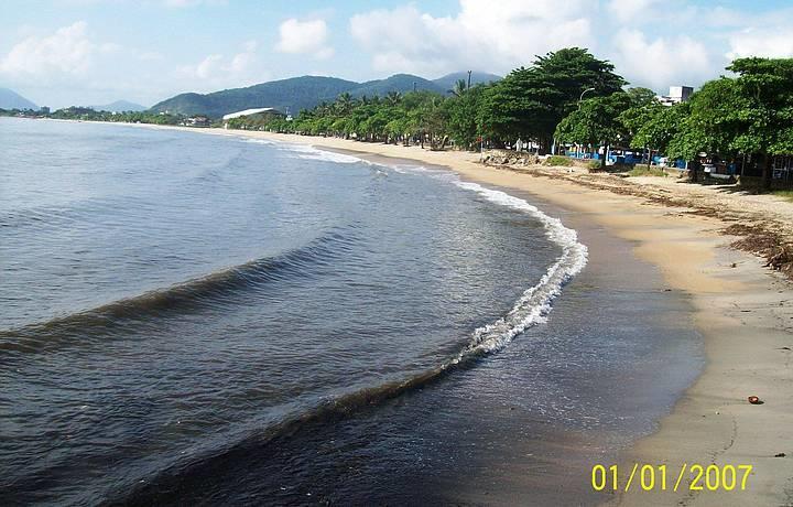 Aptos Familia Com Ar Condicionado Ubatuba Praia Pereque Acu エクステリア 写真