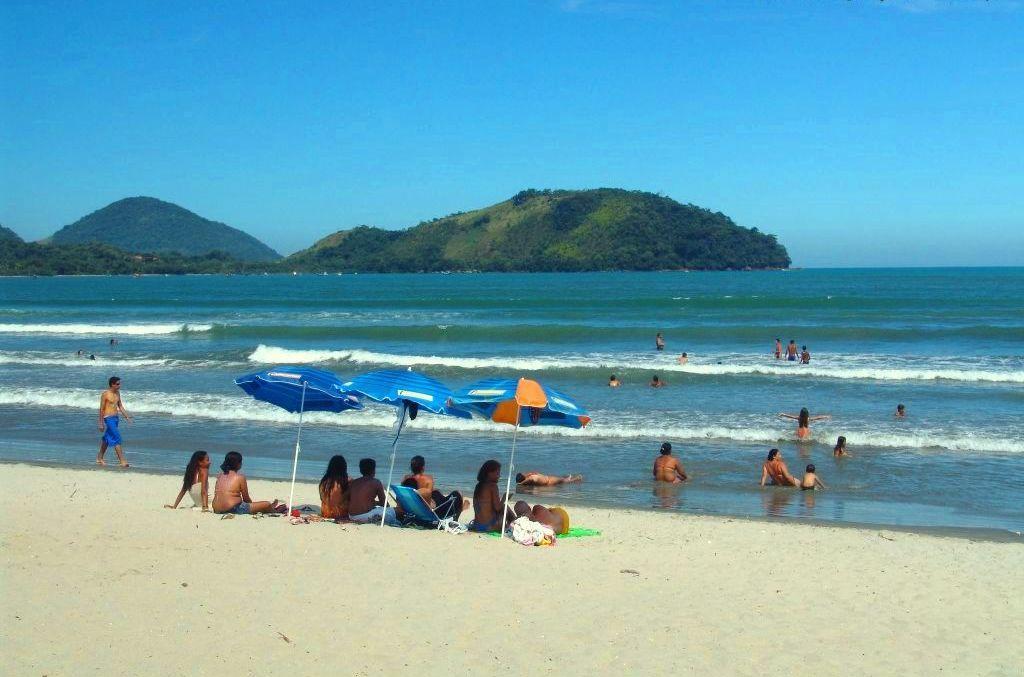 Aptos Familia Com Ar Condicionado Ubatuba Praia Pereque Acu エクステリア 写真